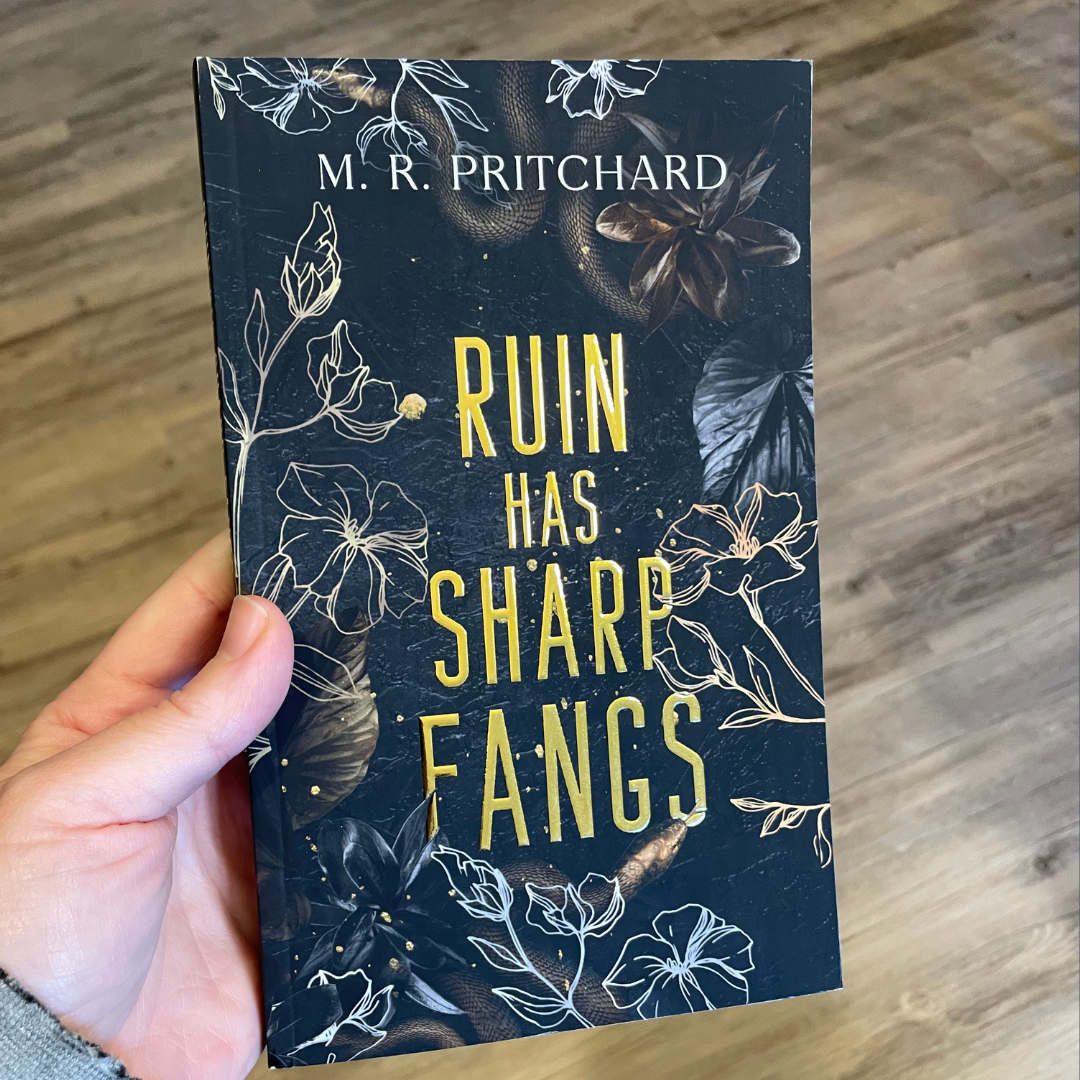 Ruin has Sharp Fangs